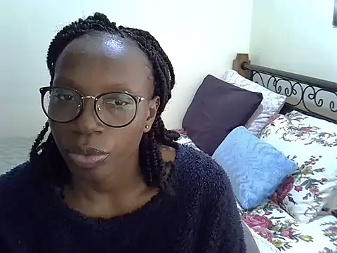 Sweet Bear online show from September 11, 2025, 3:12 pm