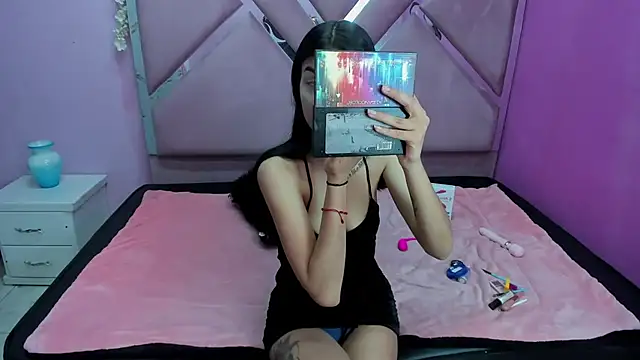 IsisRouse online show from February 4, 2025, 3:00 am