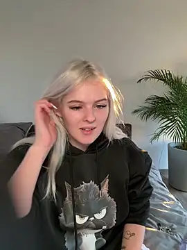 Allylove03 online show from January 2, 2025, 7:44 am