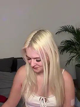 Allylove03 online show from January 11, 2025, 8:21 pm