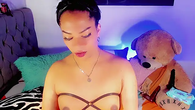 Zakura hot1 online show from October 3, 2025, 8:55 am