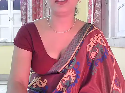 Model-Tanya online show from November 11, 2025, 5:13 pm