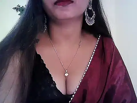 Model-Tanya online show from February 8, 2026, 3:15 pm