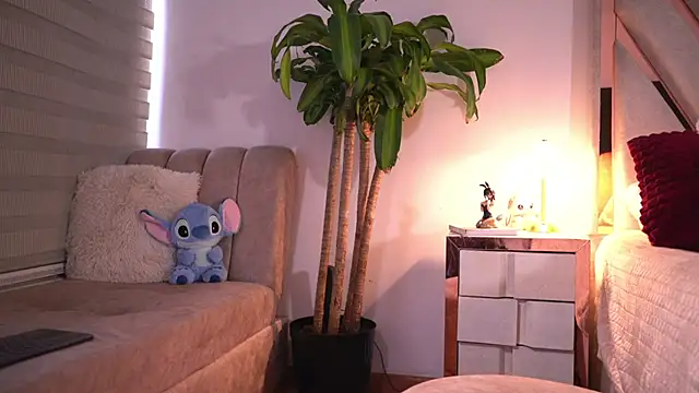  Andyy   online show from March 23, 2026, 3:38 pm