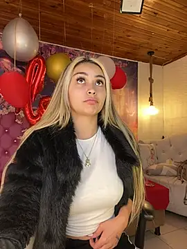 emma oxford online show from February 18, 2025, 8:25 pm