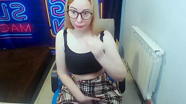 kerakiss877 online show from March 8, 2026, 10:02 pm