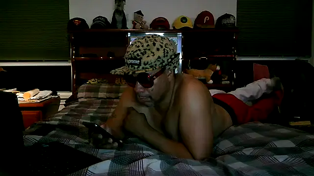 pimpdaddy4ever online show from November 14, 2025, 2:21 am