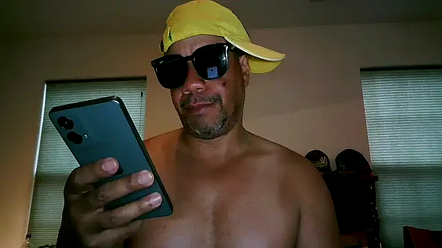 pimpdaddy4ever online show from April 19, 2026, 6:10 pm