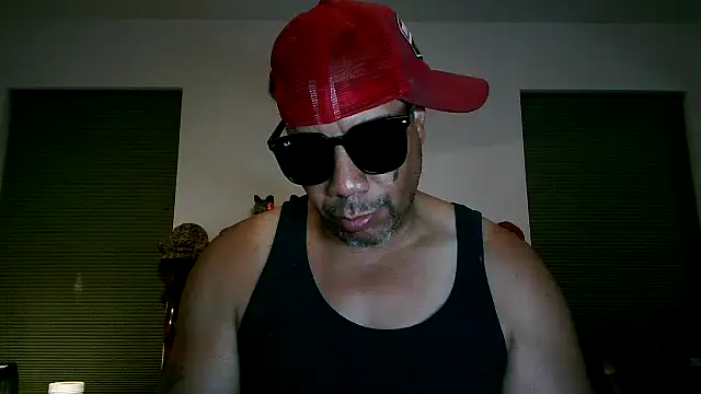 Snapshot of pimpdaddy4ever chatting on May 31, 2026, 3:15 am pimpdaddy4ever online show from May 31, 2026, 3:15 am
