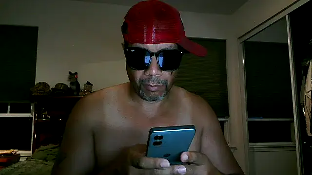 Snapshot of pimpdaddy4ever chatting on June 6, 2026, 2:05 am pimpdaddy4ever online show from June 6, 2026, 2:05 am