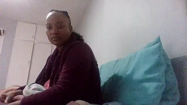 BabeAssXX online show from December 14, 2025, 5:13 am