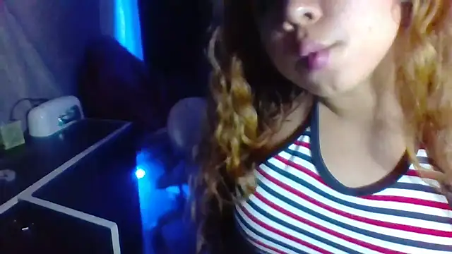 Jennxdolls online show from December 4, 2024, 4:32 am