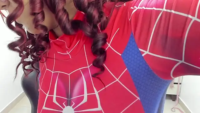 MADISON ROWAN1 online show from April 18, 2026, 2:59 am