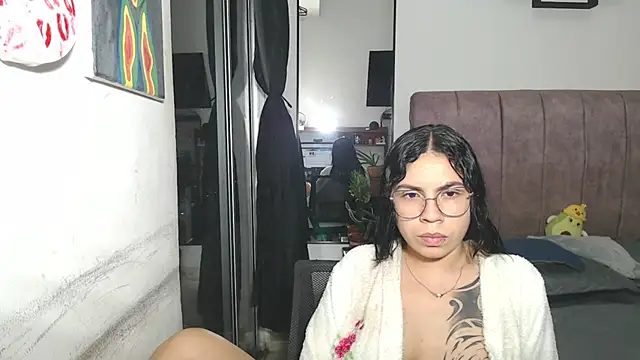 Liza Thurner online show from September 25, 2025, 3:32 am