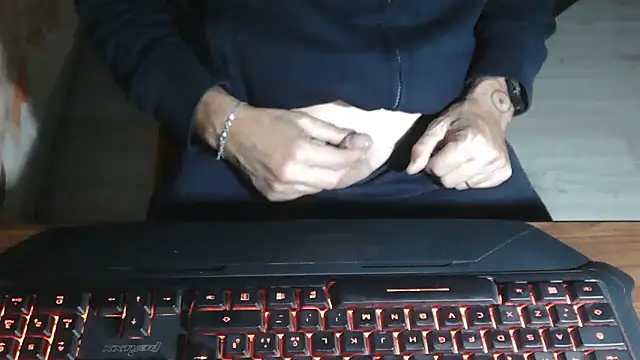 Adri gard online show from October 30, 2025, 10:21 pm