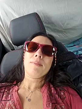 Reinacatchile online show from February 2, 2025, 8:41 pm