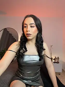 Snapshot of Vonmodel1 chatting on July 9, 2026, 5:28 pm Vonmodel1 online show from July 9, 2026, 5:28 pm
