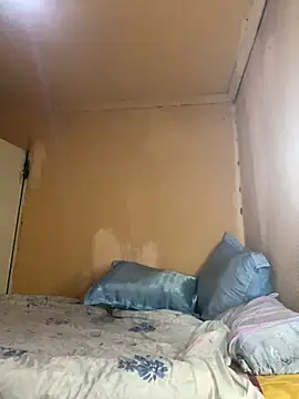 Babeyfacee online show from October 30, 2025, 12:23 am