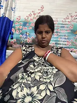 Beauty-queen online show from April 21, 2026, 2:45 pm