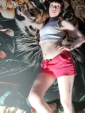 NikaXBerry online show from March 19, 2025, 1:40 pm