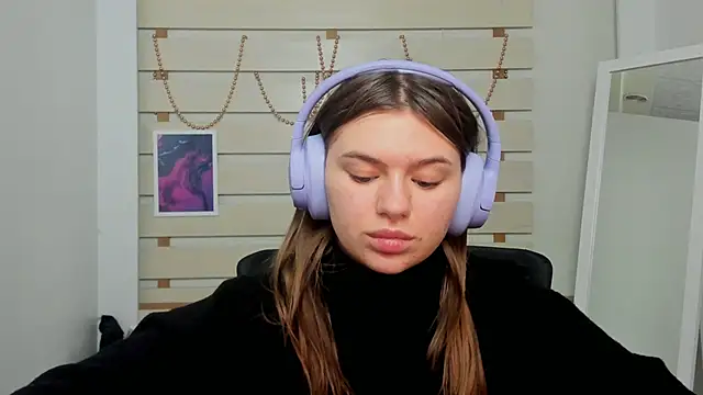 Josephine Kiss online show from February 8, 2025, 4:36 pm