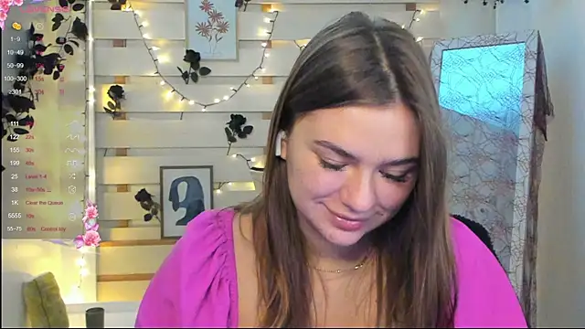 Josephine Kiss online show from October 28, 2025, 7:23 am