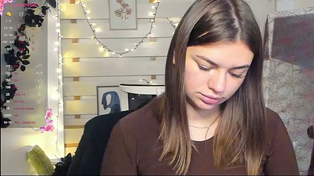 Josephine Kiss online show from November 4, 2025, 12:59 pm