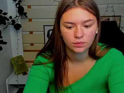 Snapshot of Josephine_Kiss chatting on July 9, 2026, 9:57 am Josephine Kiss online show from July 9, 2026, 9:57 am