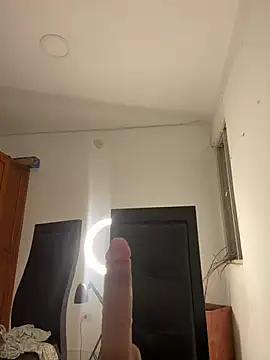 livgomez online show from March 1, 2025, 2:59 am