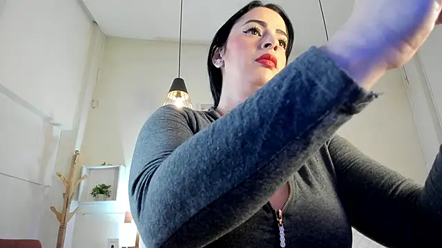 Jayden Jonnes online show from April 12, 2026, 11:37 am