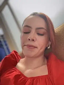 Snapshot of Lorraine_Leon chatting on December 16, 2024, 4:49 pm Lorraine Leon online show from December 16, 2024, 4:49 pm