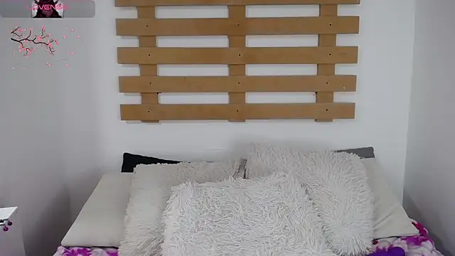 Tifanny Sweett online show from January 27, 2025, 9:44 am