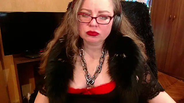 Miss Tress online show from December 24, 2024, 7:33 pm