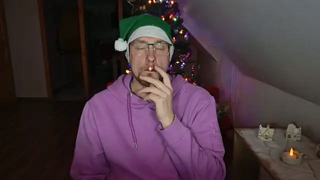 Relsxboy online show from December 23, 2024, 8:36 pm