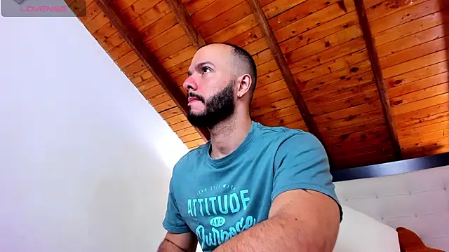 Tom Bailey online show from October 20, 2025, 12:38 pm