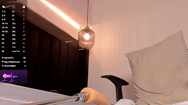 AllisonRoberts  online show from February 1, 2025, 11:27 pm