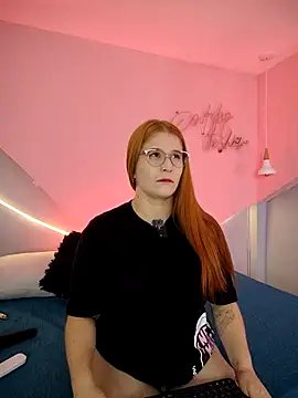 AllisonRoberts  online show from April 25, 2026, 11:57 am