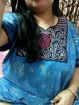 cuteyqueen online show from October 7, 2025, 10:45 am