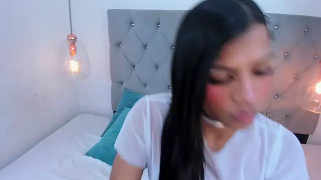 KimberlyCutee online show from March 19, 2026, 8:24 pm