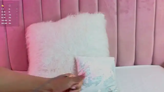 Snapshot of KimberlyCutee chatting on July 16, 2026, 7:42 pm KimberlyCutee online show from July 16, 2026, 7:42 pm