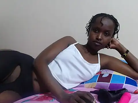 pretty shee22 online show from October 12, 2025, 7:18 am