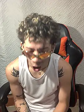 mateodeamjo online show from January 25, 2025, 8:42 am