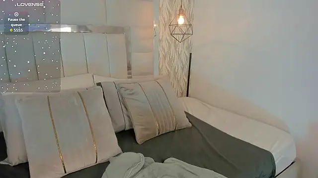 1m dalhia online show from February 11, 2026, 8:36 pm