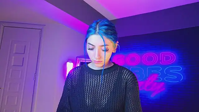 AriaVoss online show from December 12, 2024, 9:04 pm