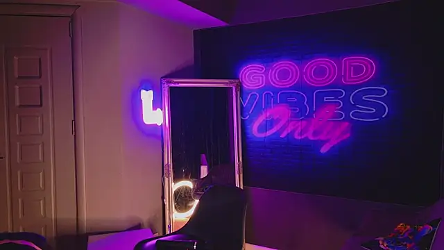 AriaVoss online show from February 10, 2025, 9:36 pm