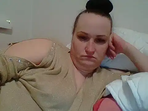  squirty cum lady  online show from March 22, 2025, 8:48 pm