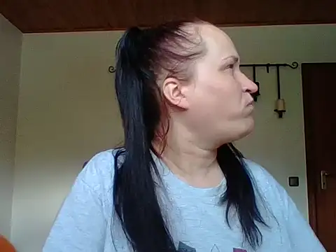  squirty cum lady  online show from September 13, 2025, 10:26 am