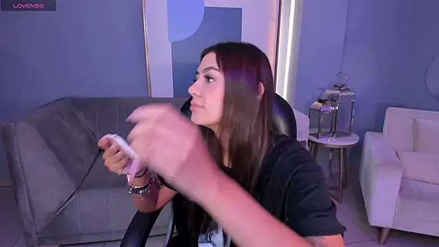 AllyJensen online show from March 11, 2025, 11:01 am