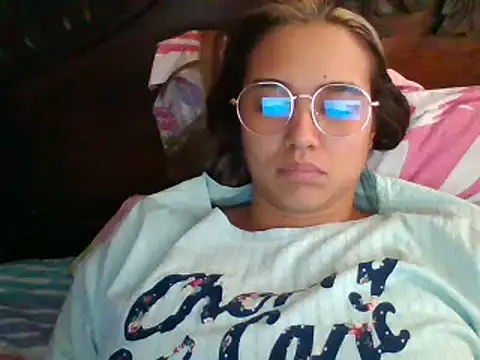 trianabell online show from January 20, 2025, 8:29 pm