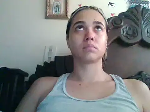 trianabell online show from February 16, 2025, 4:42 pm